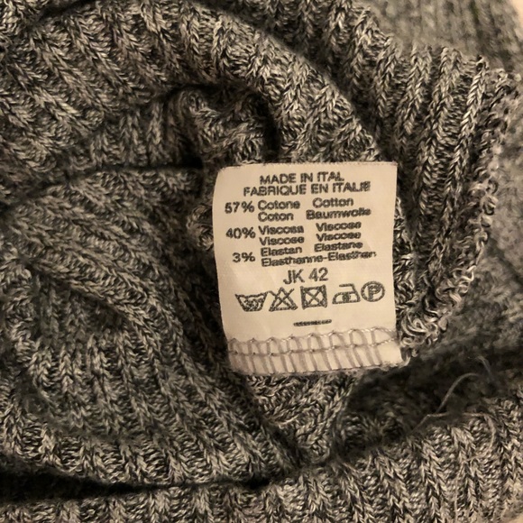 Brandi Melville crop tank - Picture 3 of 4